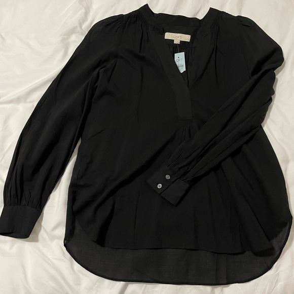 NWT LOFT Long Sleeve Workwear Tops/ Blouses sz XS/SP. Bundle of 3. - Picture 4 of 4